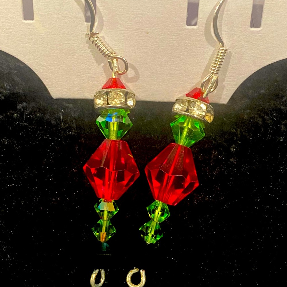 🎅🏻Handmade Grinch earrings New with tags